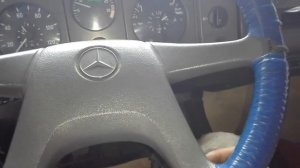 Mercedes-benz 814 диогностика подвесного подшипника и не большей ремонтик
