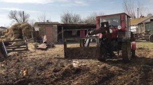 Испытание погрузчика т-25 грузит перегной. кун самодельный.