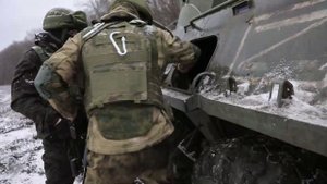 Награждение медалями «За разминирование» военнослужащих инженерных подразделений ЗВО