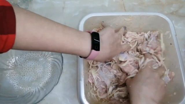 Шашлык из курицы. Вкусный рецепт, бюджетного шашлыка смотреть онлайн