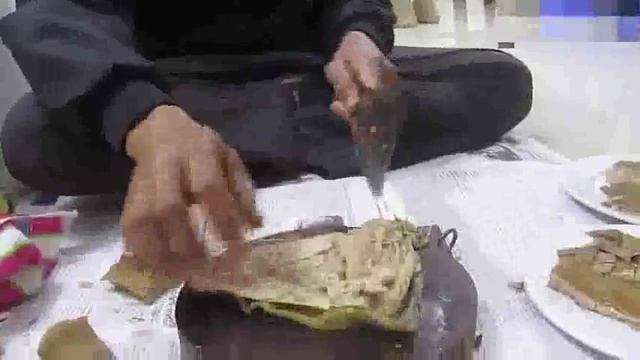 уличная еда Креветки Креветки кокосового ореха в узкой аллее Вьетнамская еда смотреть онлайн