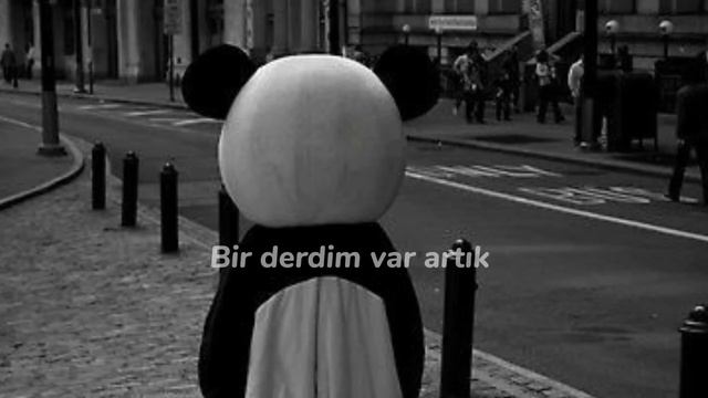 Mor Ve Ötesi - Bir Derdim Var (speed up+lyric) смотреть онлайн