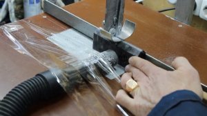 Распиловка залитой шишки для накладок ножа