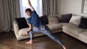 Базовые позы йоги. Поза Боковой воин