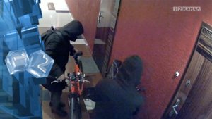 Почему законом запрещено оставлять велосипеды в подъездах.mp4