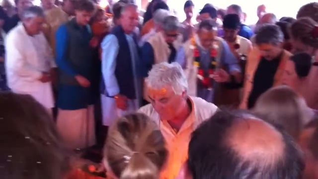 Мунирадж Гура пурнима 2011 смотреть онлайн