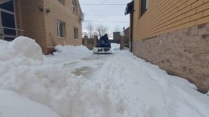 чистка снега квадроциклом гризли