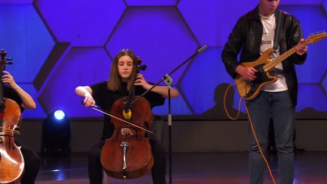 Эрик Клэптон "Слезы в небесах" смотреть онлайн