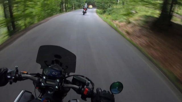 4K | Honda CB650R | Quickshifter & Akrapovic Sound Only | Chasing Honda Africa Twin смотреть онлайн