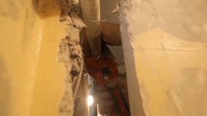 Как закрыть, скрыть или убрать трубы в санузле