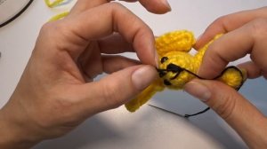 Как вышить носик игрушке амигуруми
