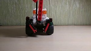 Экскаватор ЭО-2621 на базе ЮМЗ 6/из лего