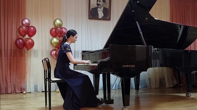 Павлова Мария 15 лет
Ф. Шопен Этюд 14 f-moll смотреть онлайн