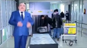 Дар дилам зад дар гариби гаштанам хона ✈✈мерам назди модарам меравам