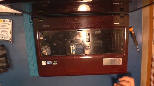 Разборка ноутбука Samsung R780 смотреть онлайн