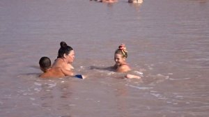 Лемурийское озеро. Ищем лемуров. Это вам не покемонов ловить...