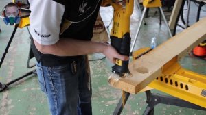 DeWALT DCS380 аккумуляторная сабельная пила