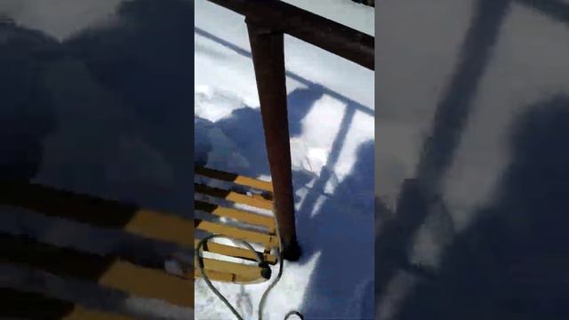 Катаемся на санках крутое развлечение #2 смотреть онлайн