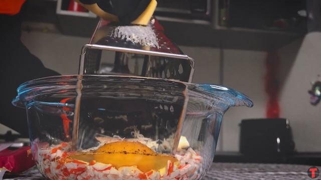 Я приготував справжній Крабсбургер з мультфільма Губка Боб квадратні штани