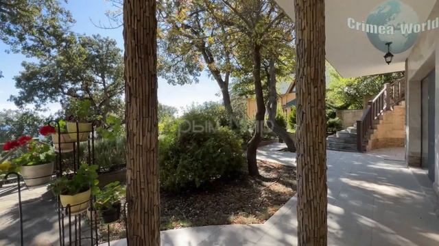 Дом в пригороде Ялты с бассейном и сауной. Посуточно аренда. +79181734999 смотреть онлайн