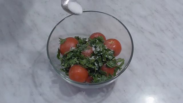 Быстрые МАРИНОВАННЫЕ ПОМИДОРЫ. Закуска из помидор за 5 минут.