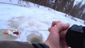 ШОК! ЗИМНЯЯ РЫБАЛКА НА ПРЕЗЕРВАТИВ!