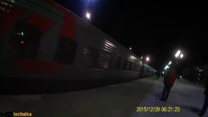 Прибытие поезда Москва - Архангельск на станцию Архангельск-город