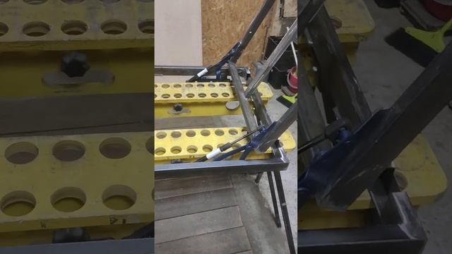 петли для скрытого напольного люка смотреть онлайн