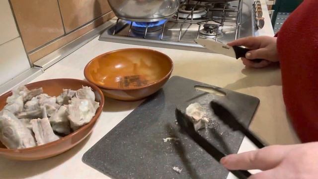 ВСЯ ХИТРІСТЬ - У КОРІНЦЯХ: СТАРОВИННИЙ РЕЦЕПТ УКРАЇНСЬКОГО ЗЕЛЕНОГО БОРЩУ смотреть онлайн