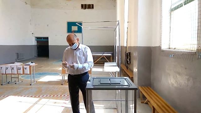 Даниял Исламов принял участие в голосовании по поправкам в Конституцию РФ смотреть онлайн