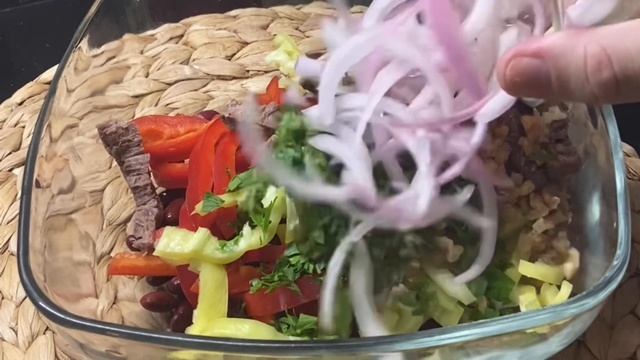 Грузинский салат «Тбилиси»| Сытный и вкусный?|Украсит праздничный стол!