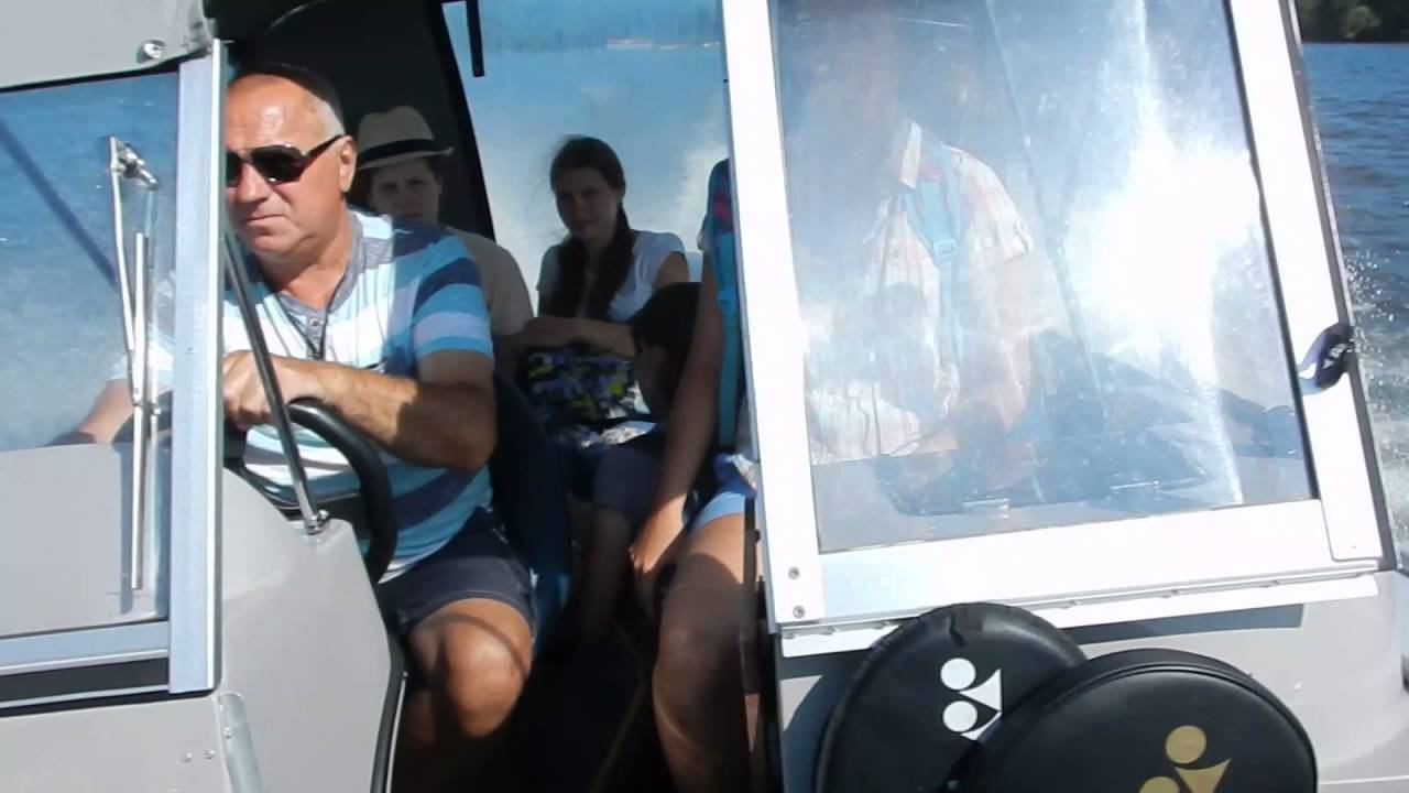 Переправа: шесть человек с рюкзаками за раз смотреть онлайн