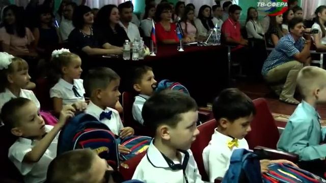 Подарки школьникам от профсоюза