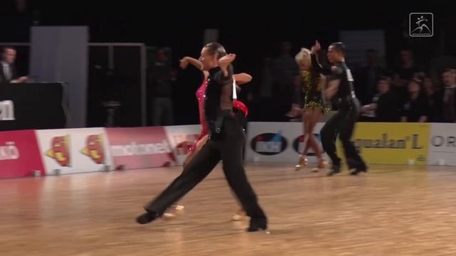 Umberto Gaudino - Louise Heise | Samba смотреть онлайн