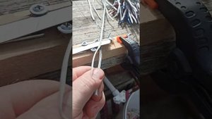Как снять изоляцию с проводов. Быстро.