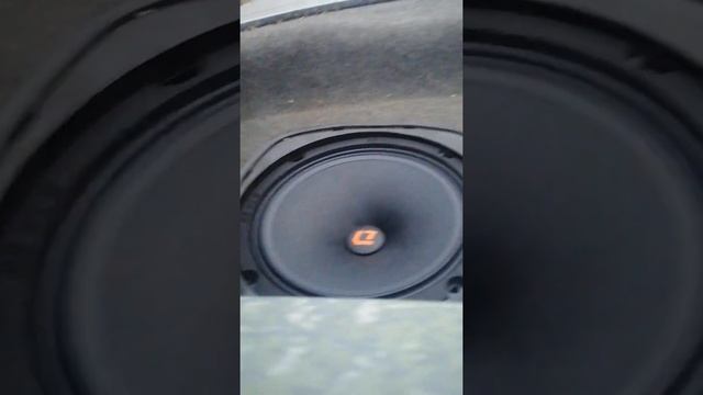 Замена штатных динамиков в автомобиле daewoo nexia на DL Audio raven 165 смотреть онлайн