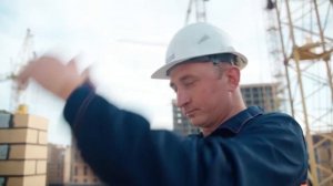 Строительная каска: СИЗ на стройке