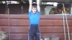 толчок двух гирь 24 кг