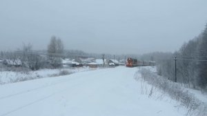 "Тепловоз ЧМЭ3-2576 с пригородным поездом №6703 Владимир - Тумская зимой (Владимирская обл.)