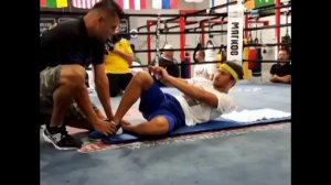 Lomachenko \\ Ломаченко качает пресс - Open Media Day Workout -