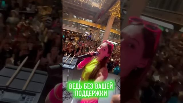 РАЗДАЧА УЖЕ В МОЕМ ТГ Ler4eg fans ?❤️ #ler4eg #роблокс #roblox #лерчег #robloxer #game смотреть онлайн