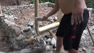 Примитивная жизнь построить новый дом из камня! Полное видео!