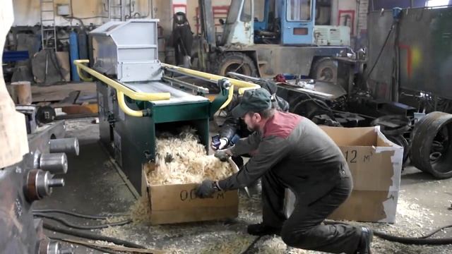 LS 400 древесно стружечный станок смотреть онлайн