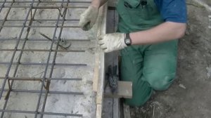 Окончательный ВИД плиты, перед заливкой бетоном+ проволочная стяжка для внешнего контура опалубки.