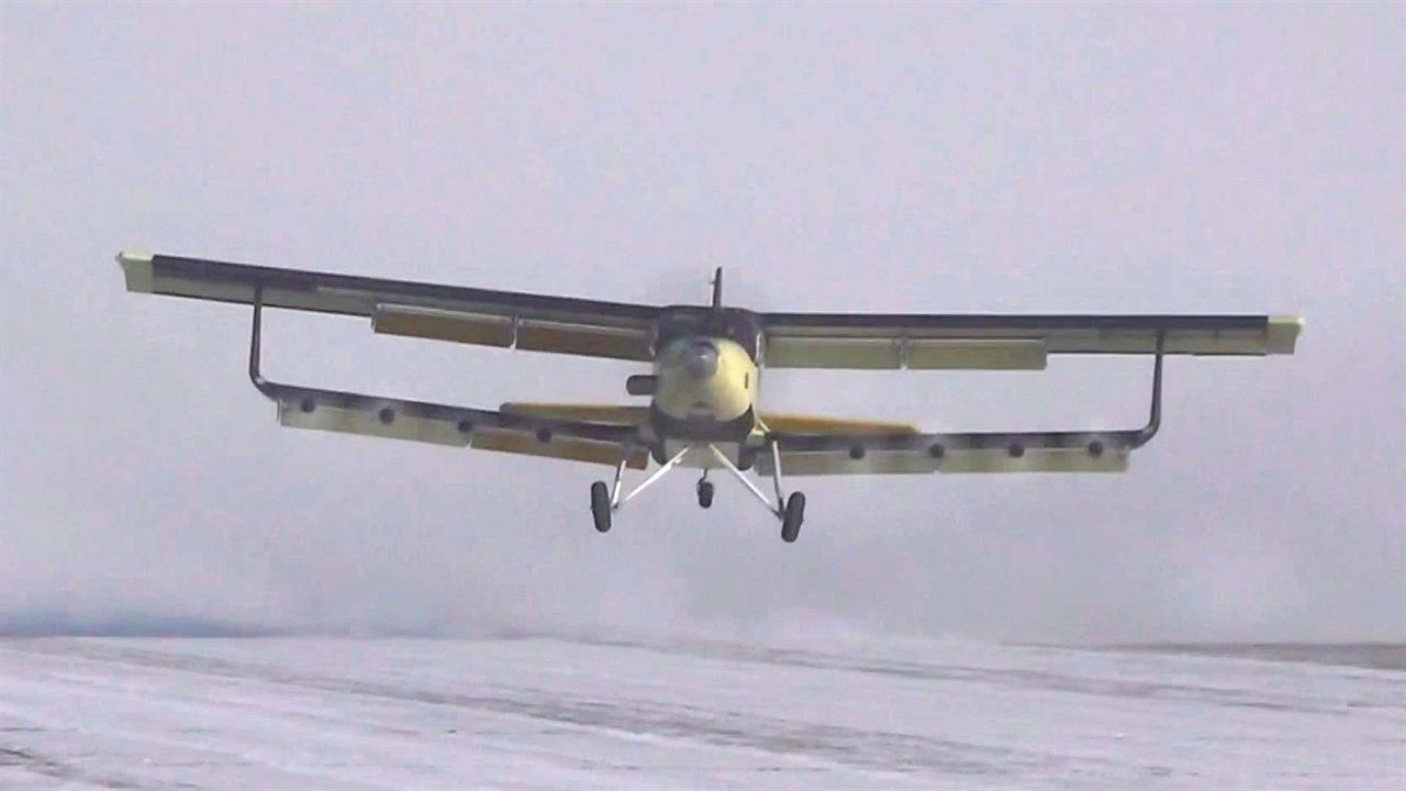 В Новосибирске прошел первый полет нового транспортного аппарата "Партизан"