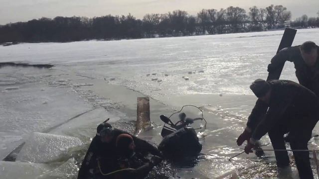Снегоход из под воды! смотреть онлайн
