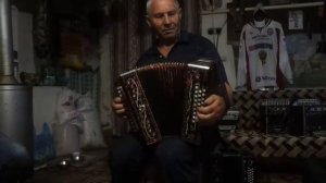Николай Дмитриевич играет