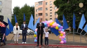 «ПРАЗДНИК ДВОРА» ПРОШЕЛ НА УЛИЦЕ ОСТРОВСКОГО/Новый игровой комплекс и хорошее настроение...