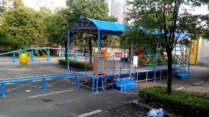 Аттракцион гусеница