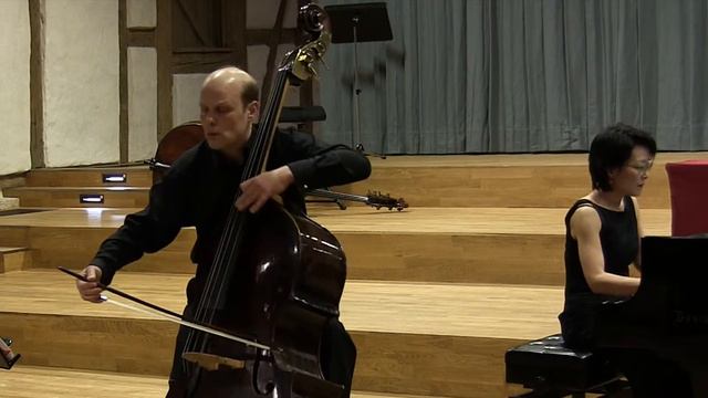 Dvorak Rondo op.92 Ekkehard Beringer, doublebass & Tomoko Takahashi, piano смотреть онлайн